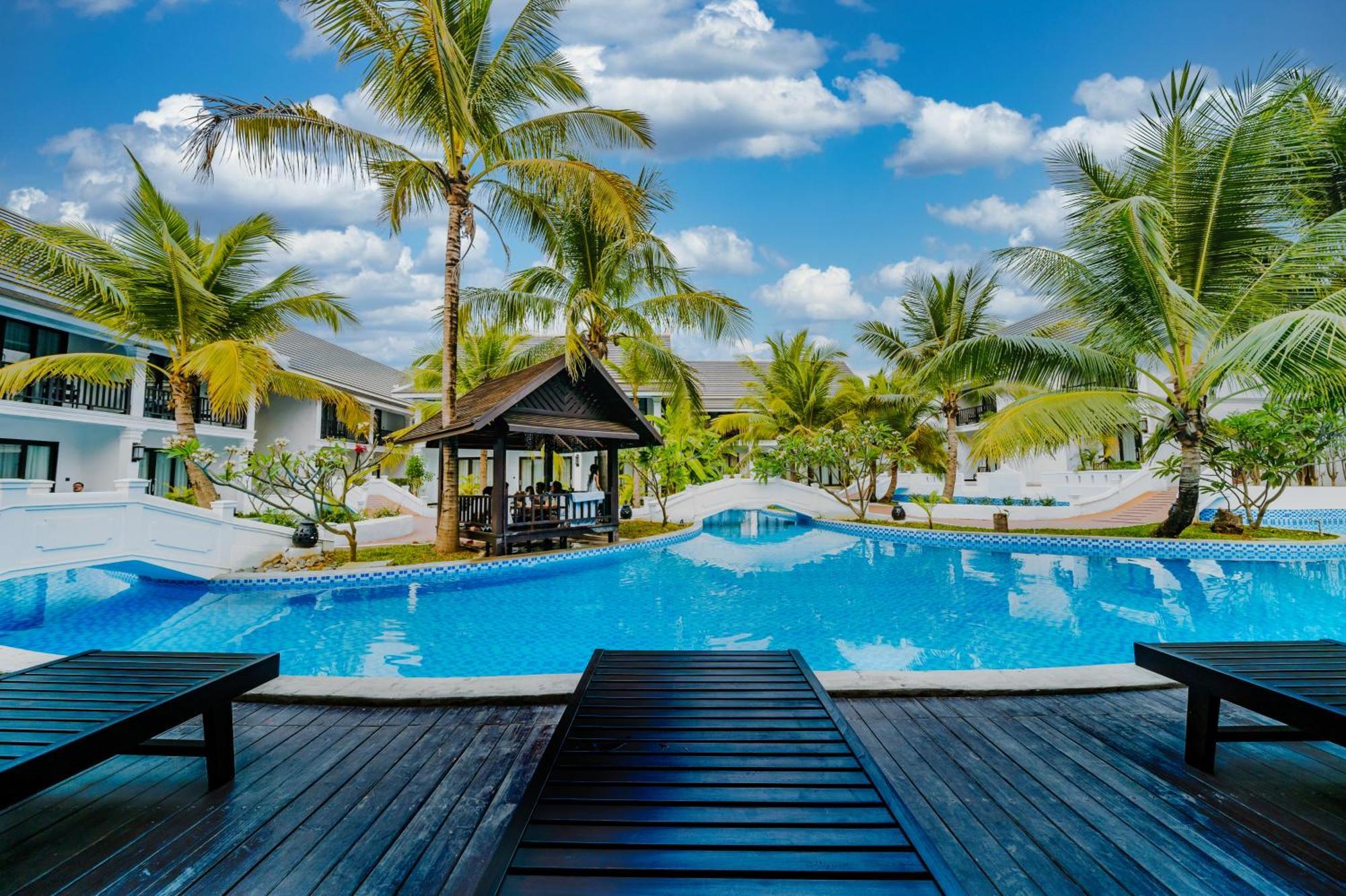 Manyo Hotel And Resort Luang Prabang Bagian luar foto