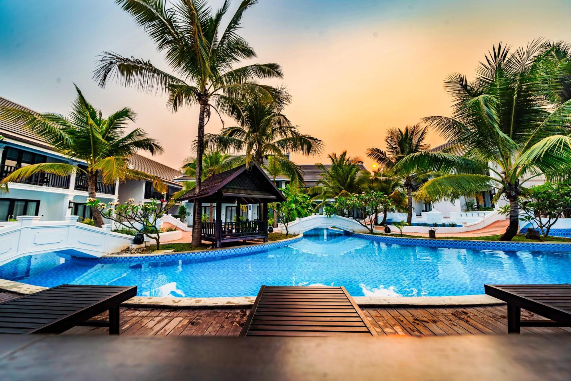 Manyo Hotel And Resort Luang Prabang Bagian luar foto