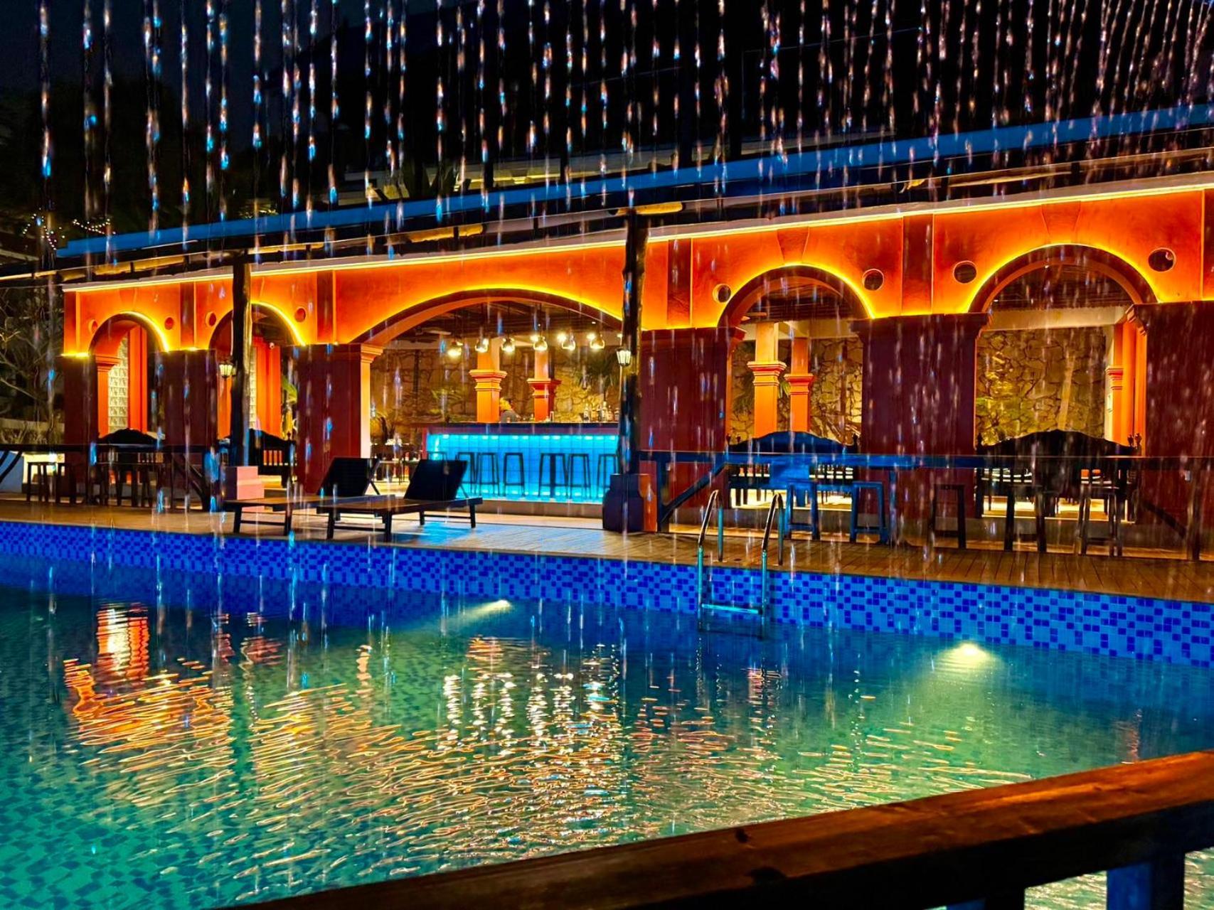 Manyo Hotel And Resort Luang Prabang Bagian luar foto