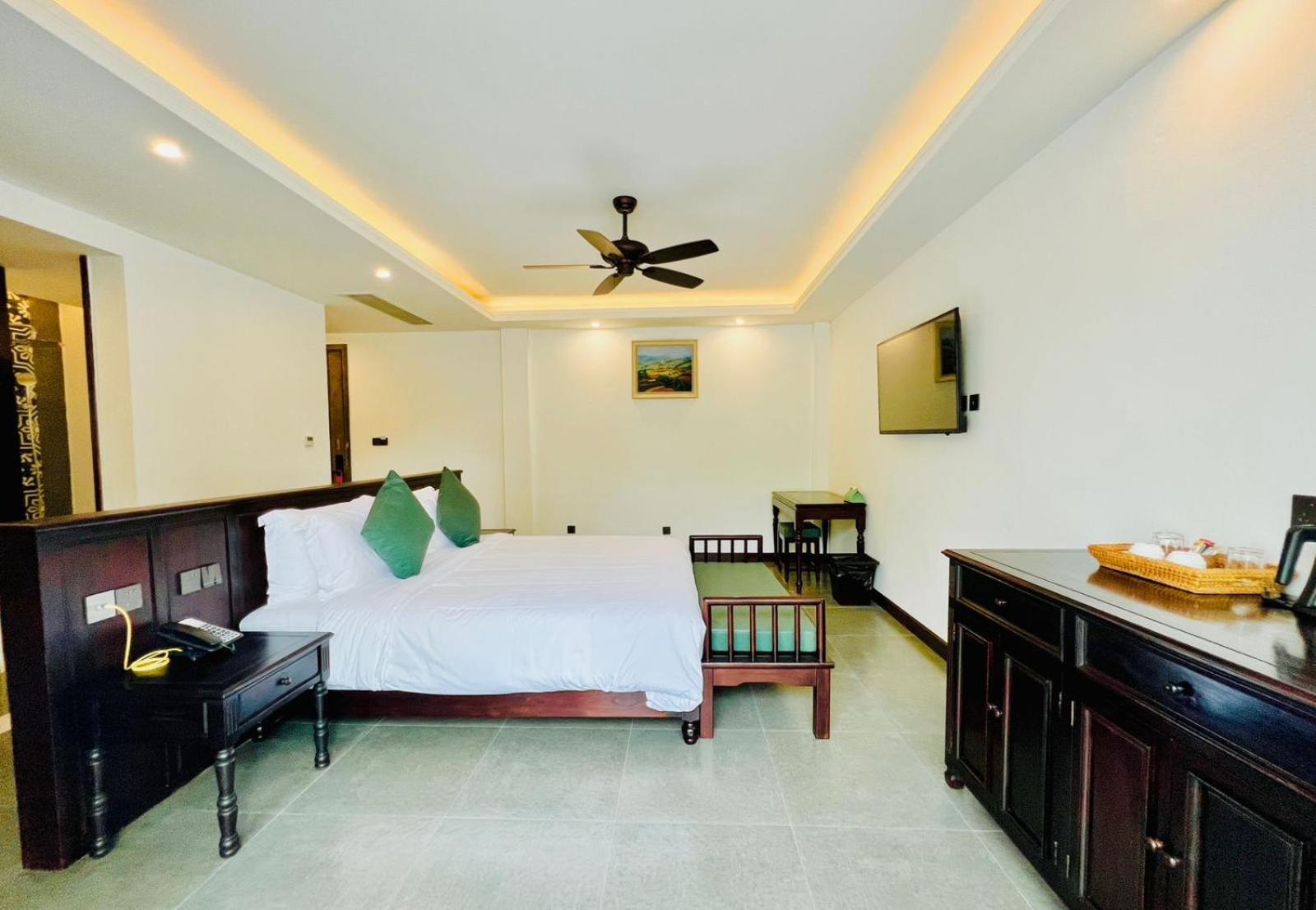 Manyo Hotel And Resort Luang Prabang Bagian luar foto