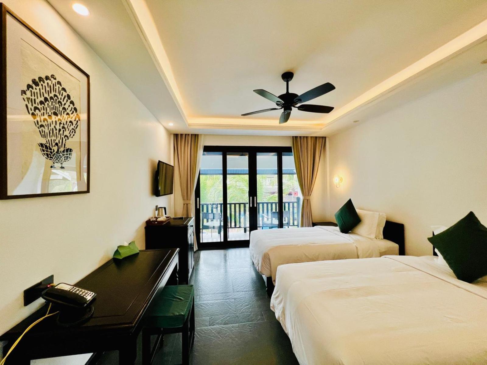 Manyo Hotel And Resort Luang Prabang Bagian luar foto