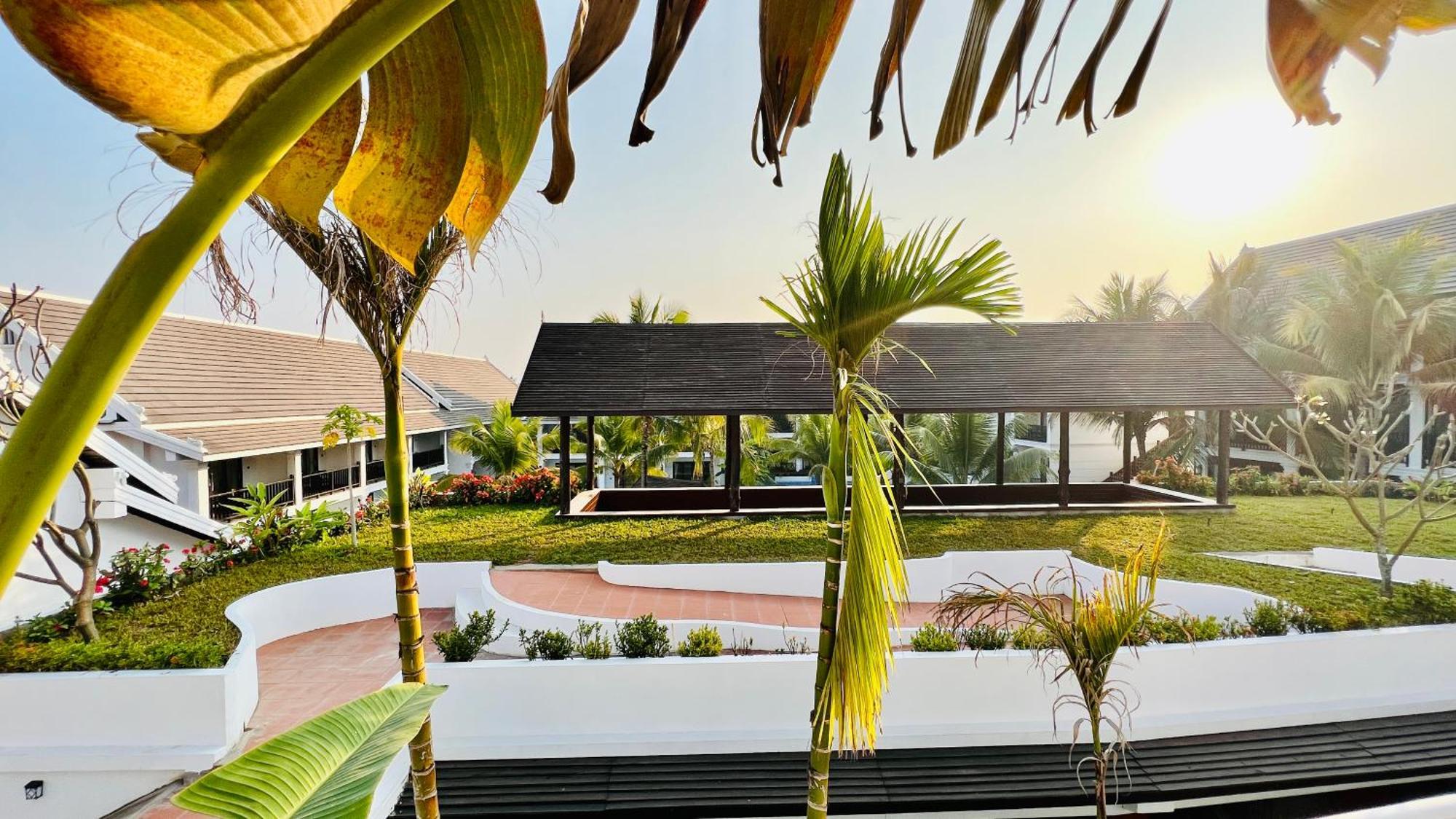 Manyo Hotel And Resort Luang Prabang Bagian luar foto