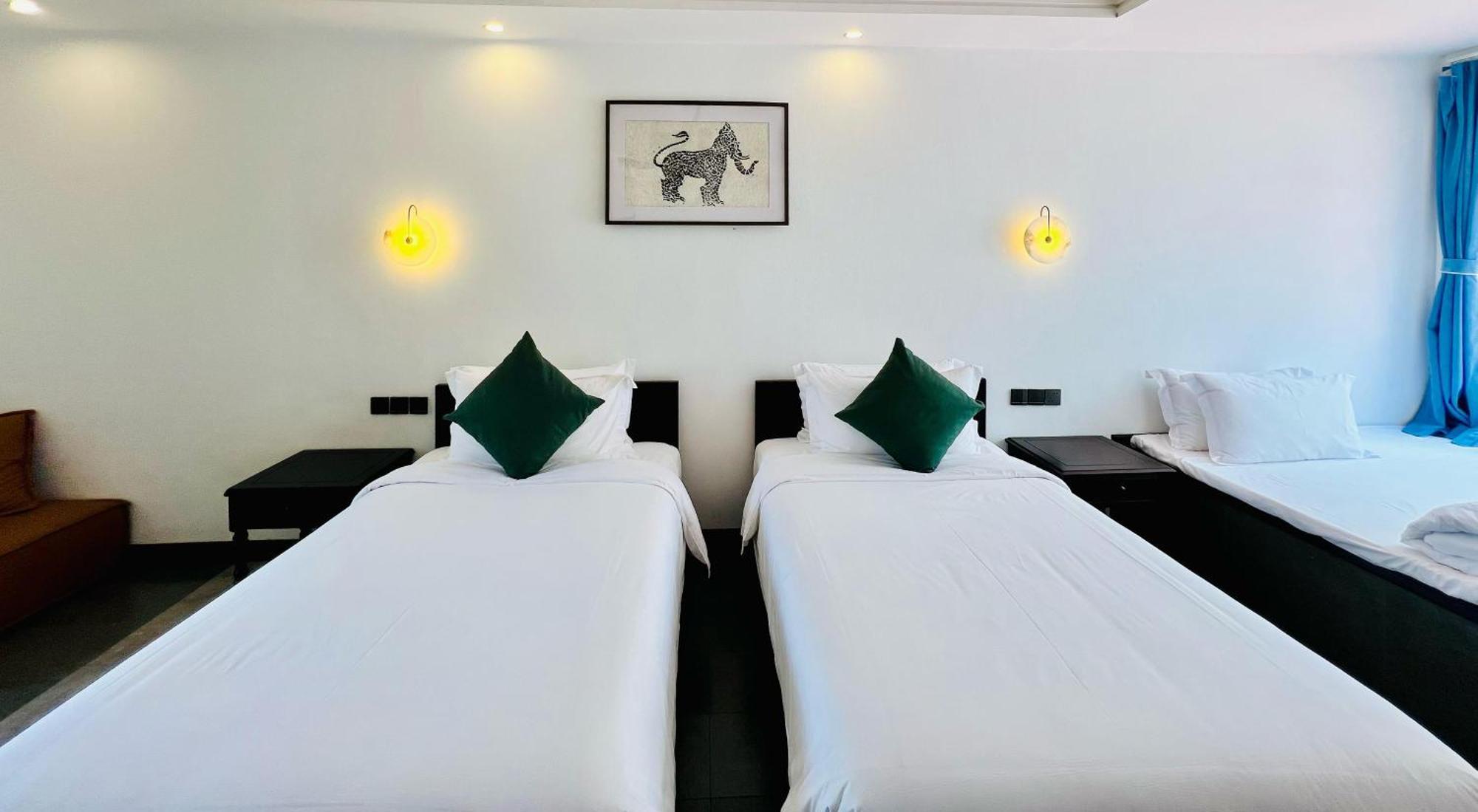 Manyo Hotel And Resort Luang Prabang Bagian luar foto